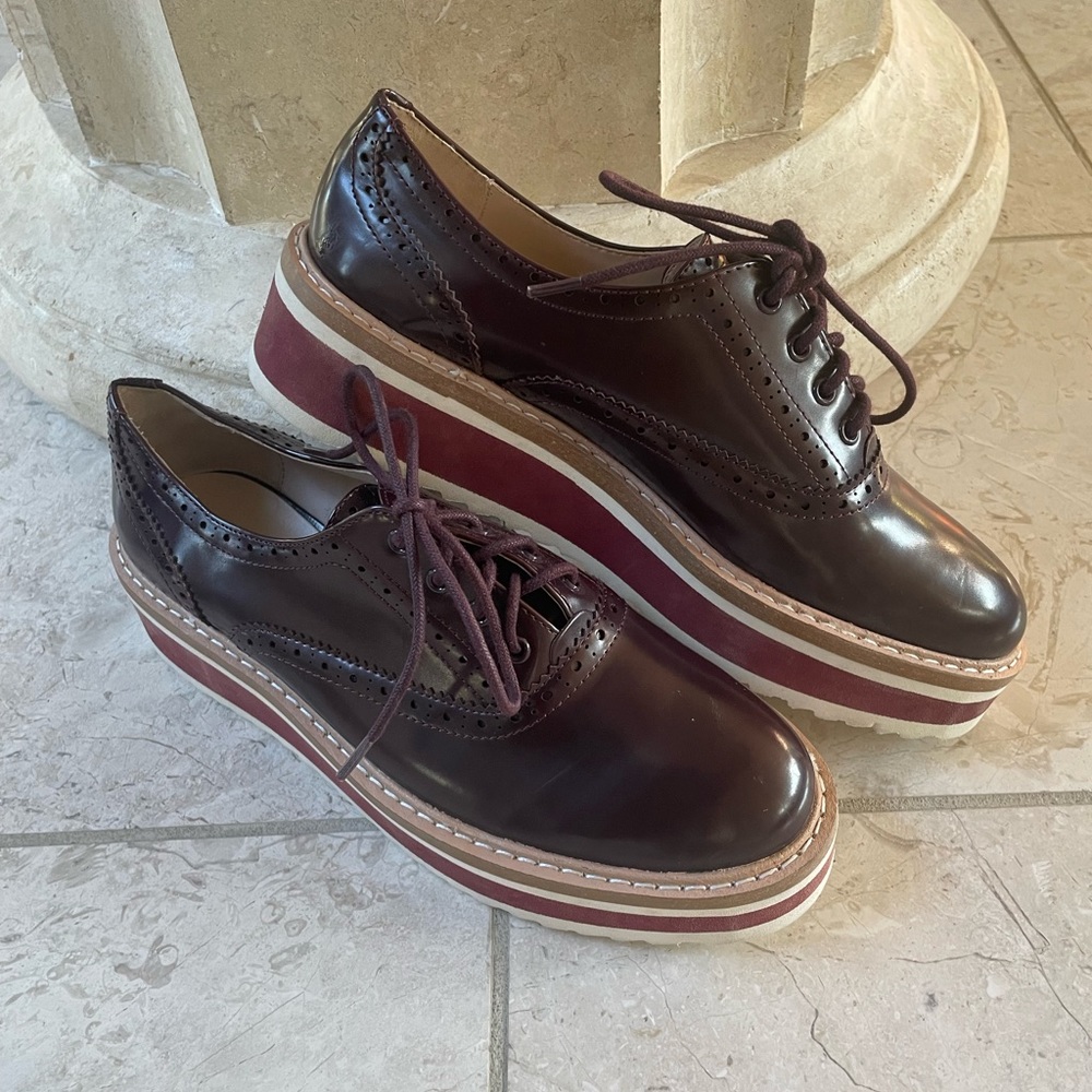 ZARA Oxford platforms, Size 6.5 and striped bottoms; burgundy color.